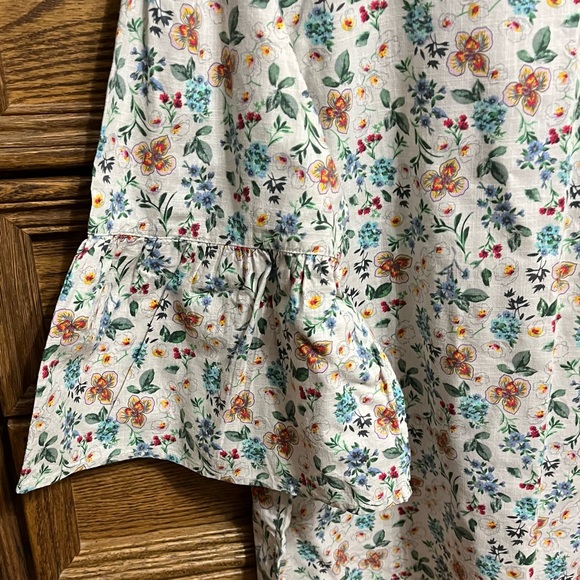 Time and Tru XLarge floral top with 3/4 length sleeves, smoke free home - Picture 4 of 4